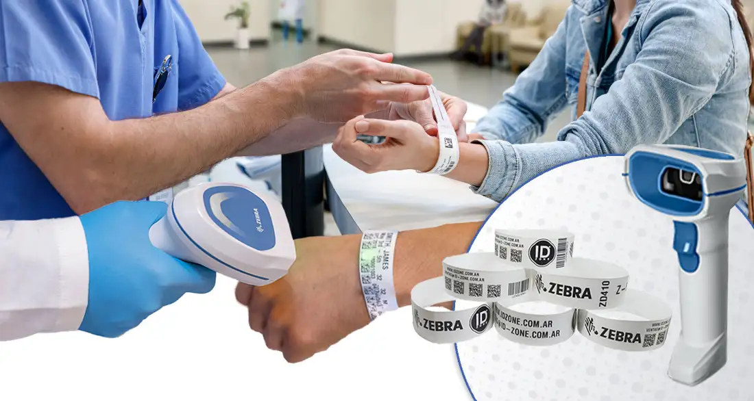 Enfermera leyendo con un lector Zebra la pulsera de identificación de un paciente